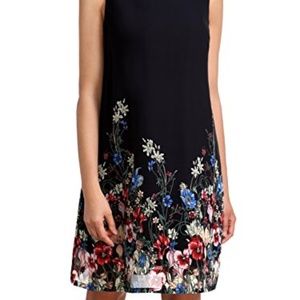 WAJAT Sleeveless Floral Print Chiffon dress